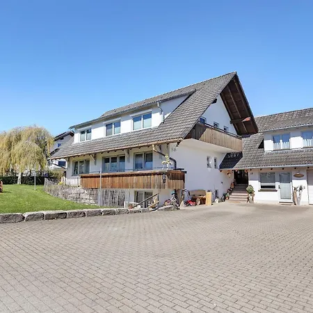 Haus Fechtig アパート